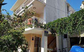 Vila Kamena 49